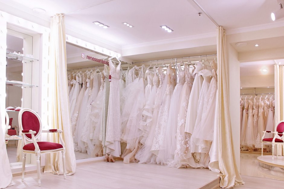 Свадебный салон в серо белый