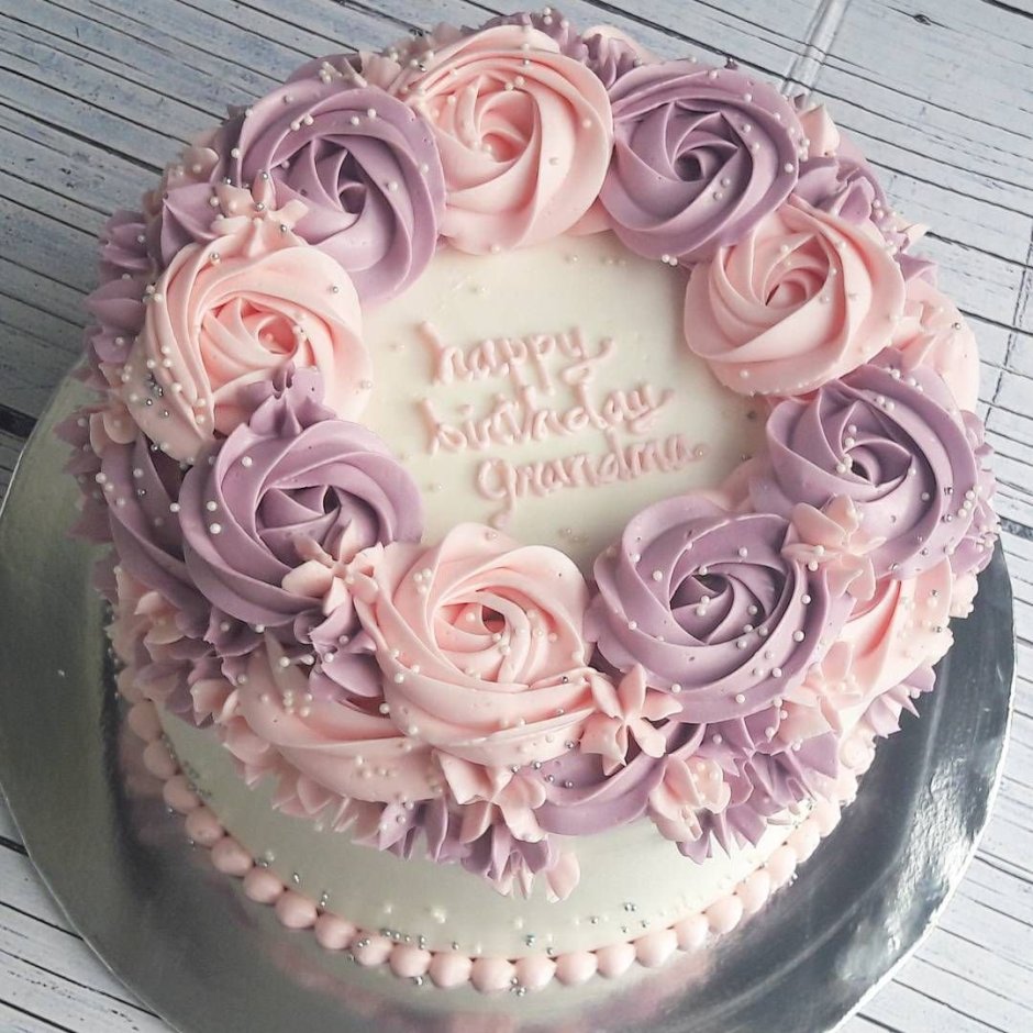 Нежный торт для женщины 50 лет