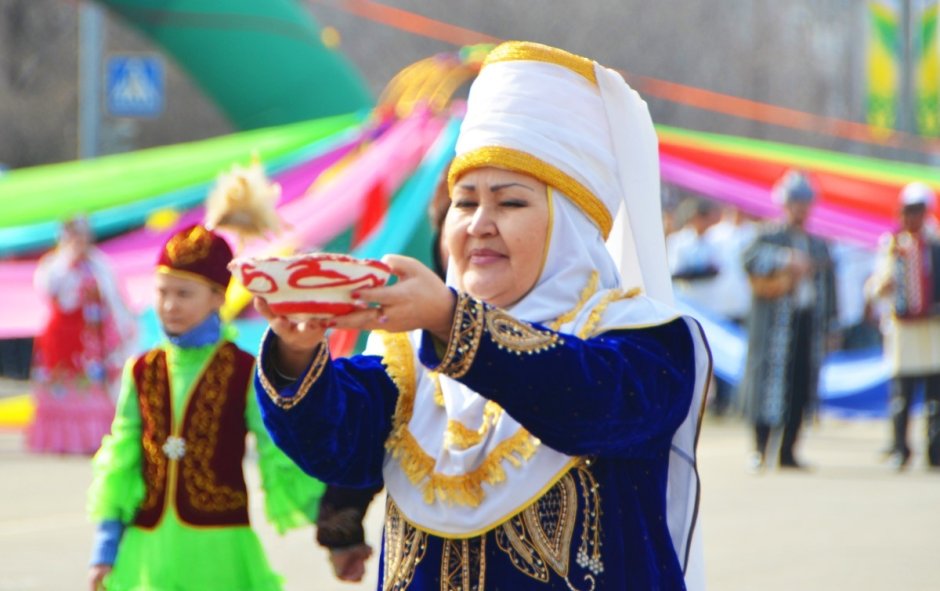 С праздником Наурыз мейрамы