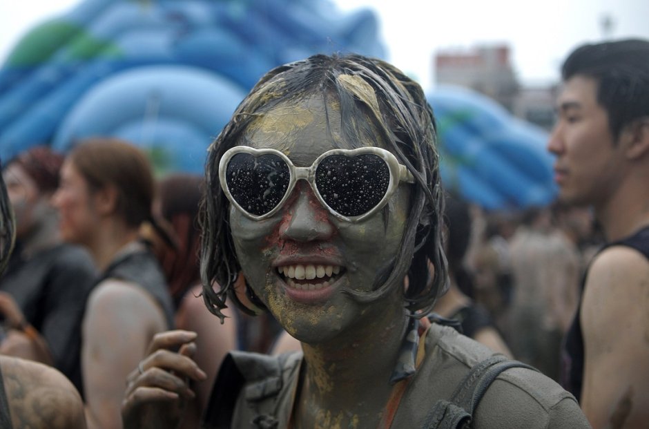 Фестиваль морской грязи Boryeong Mud Festival