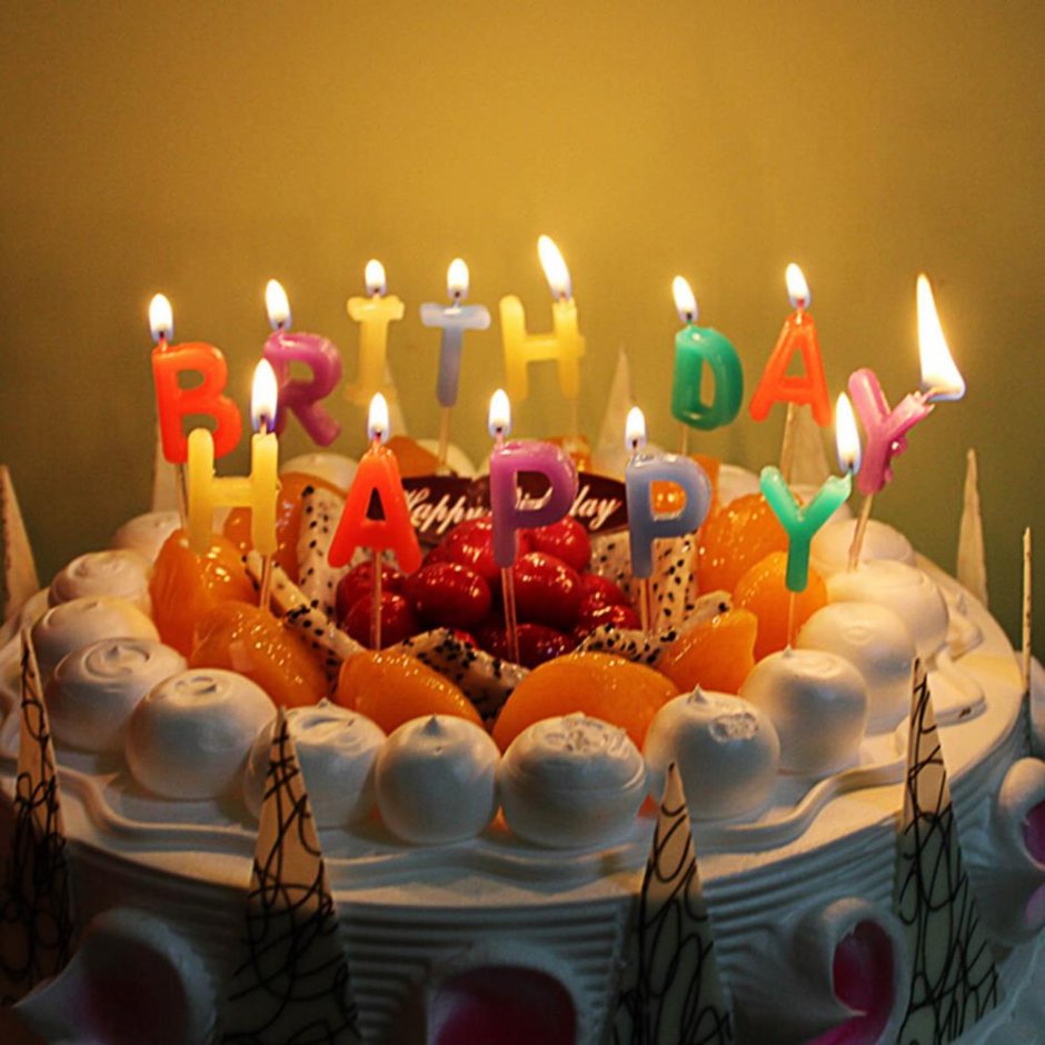 Торт со свечами 9 лет