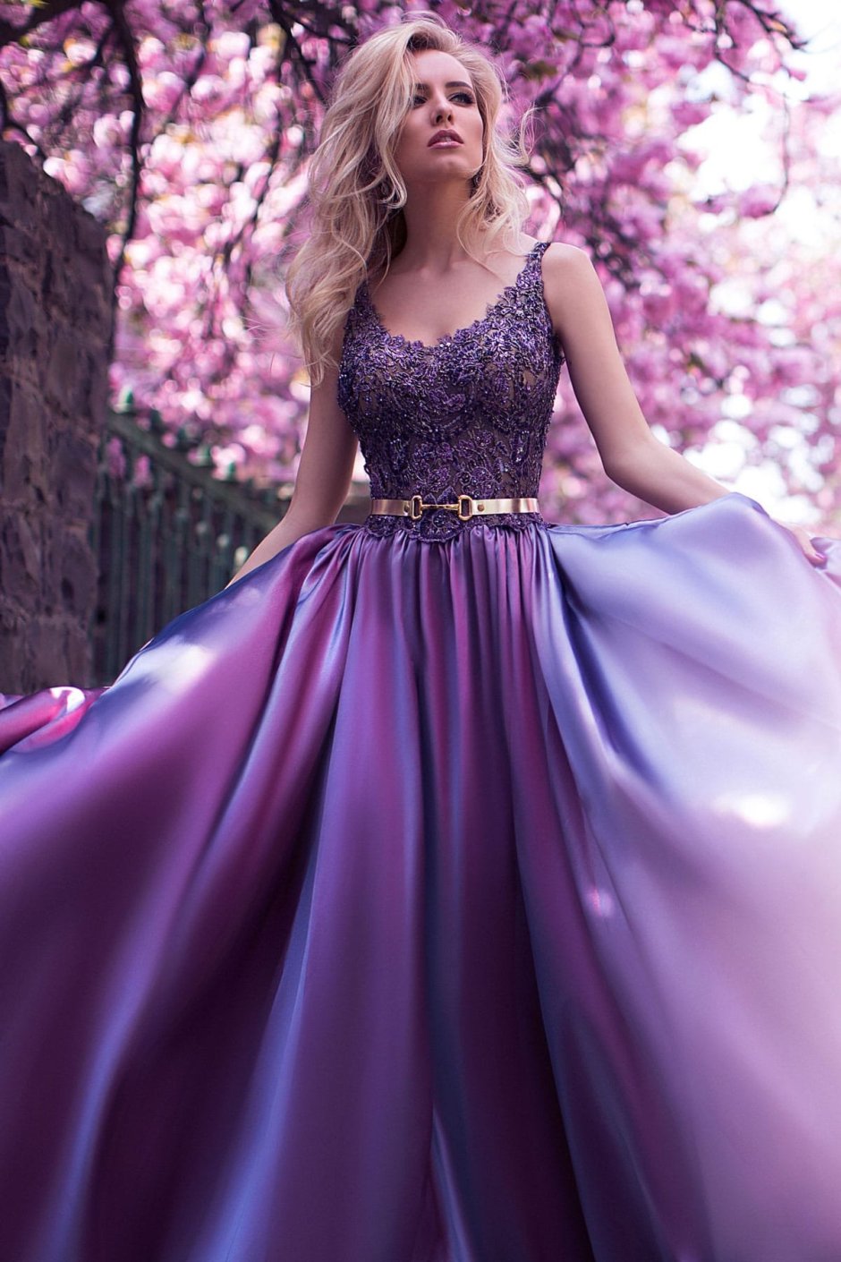 Платье цвета лаванды