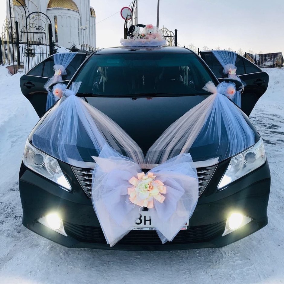Украшение машин гостей на свадьбу