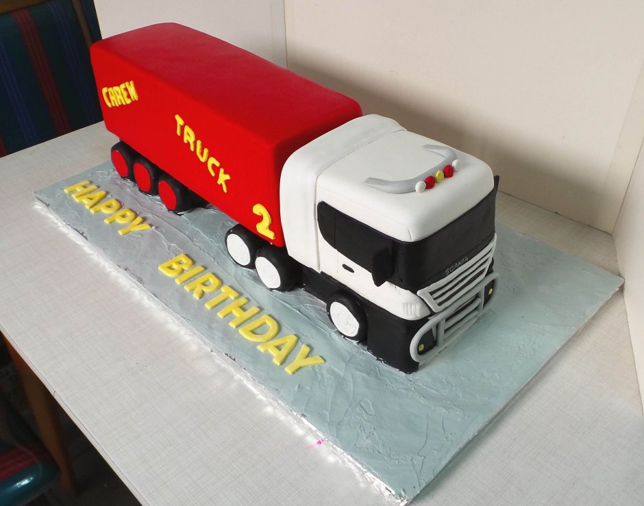 Торт с рисунком пожарной машины