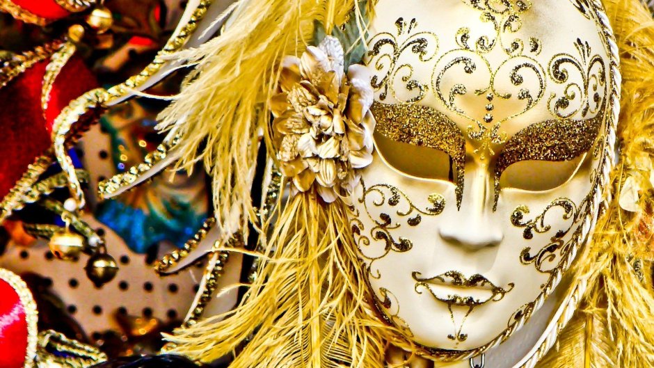 Венецианская маска Новогодняя