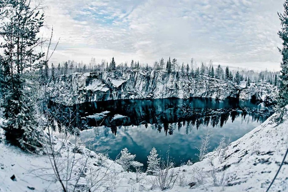 Парк Рускеала в Карелии зимой
