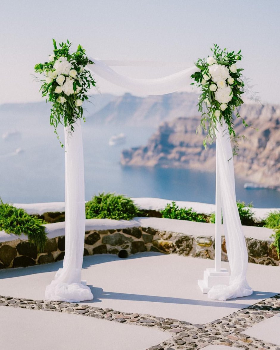 Свадебная арка в греческом стиле