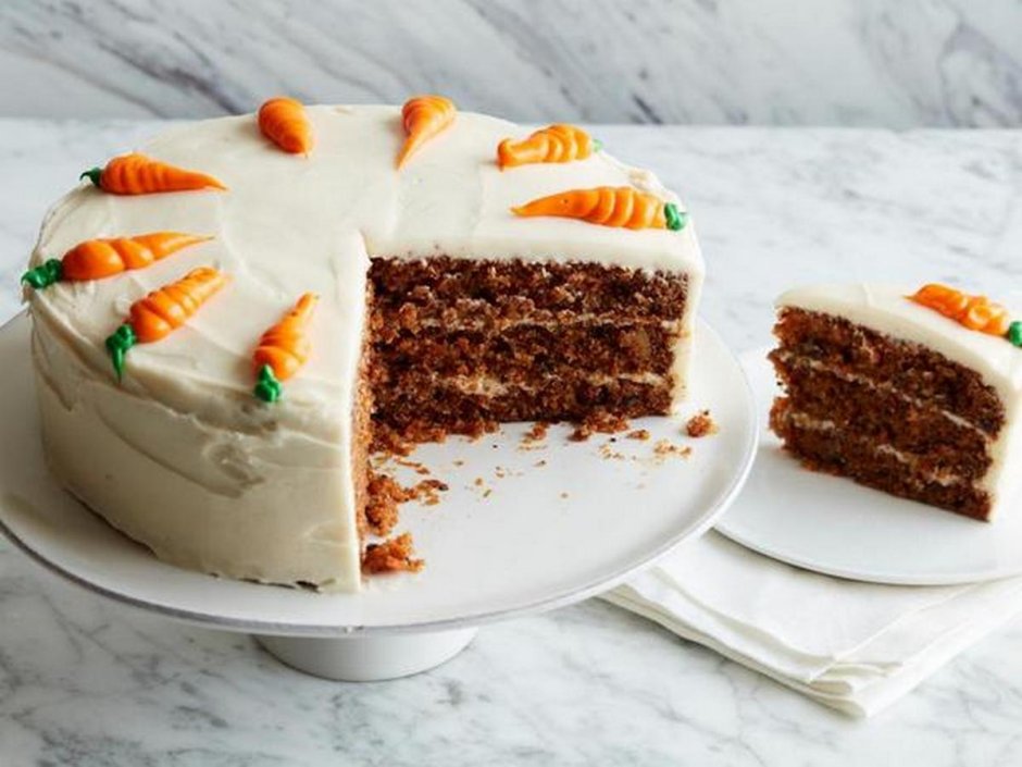 Морковный торт кусочек