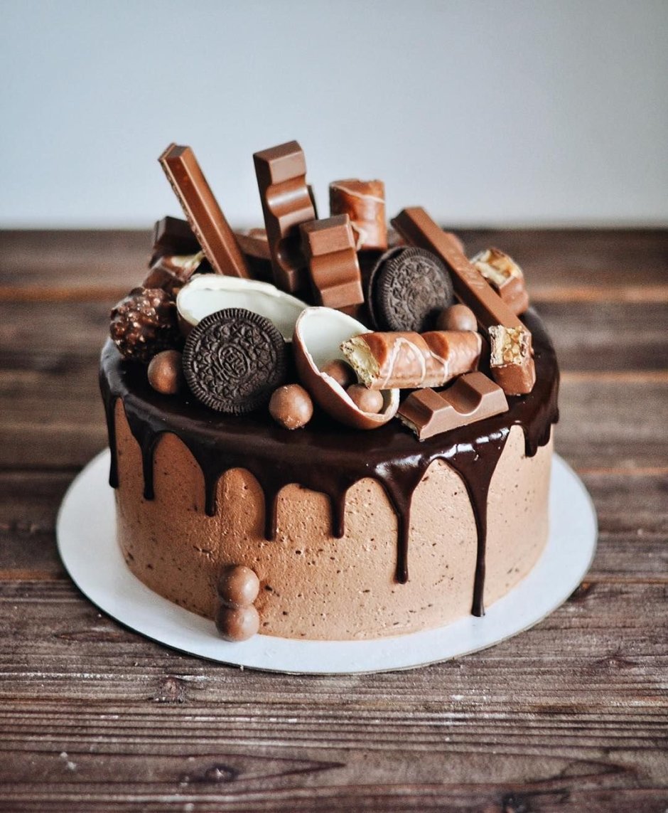 Торт покрытый шоколадом