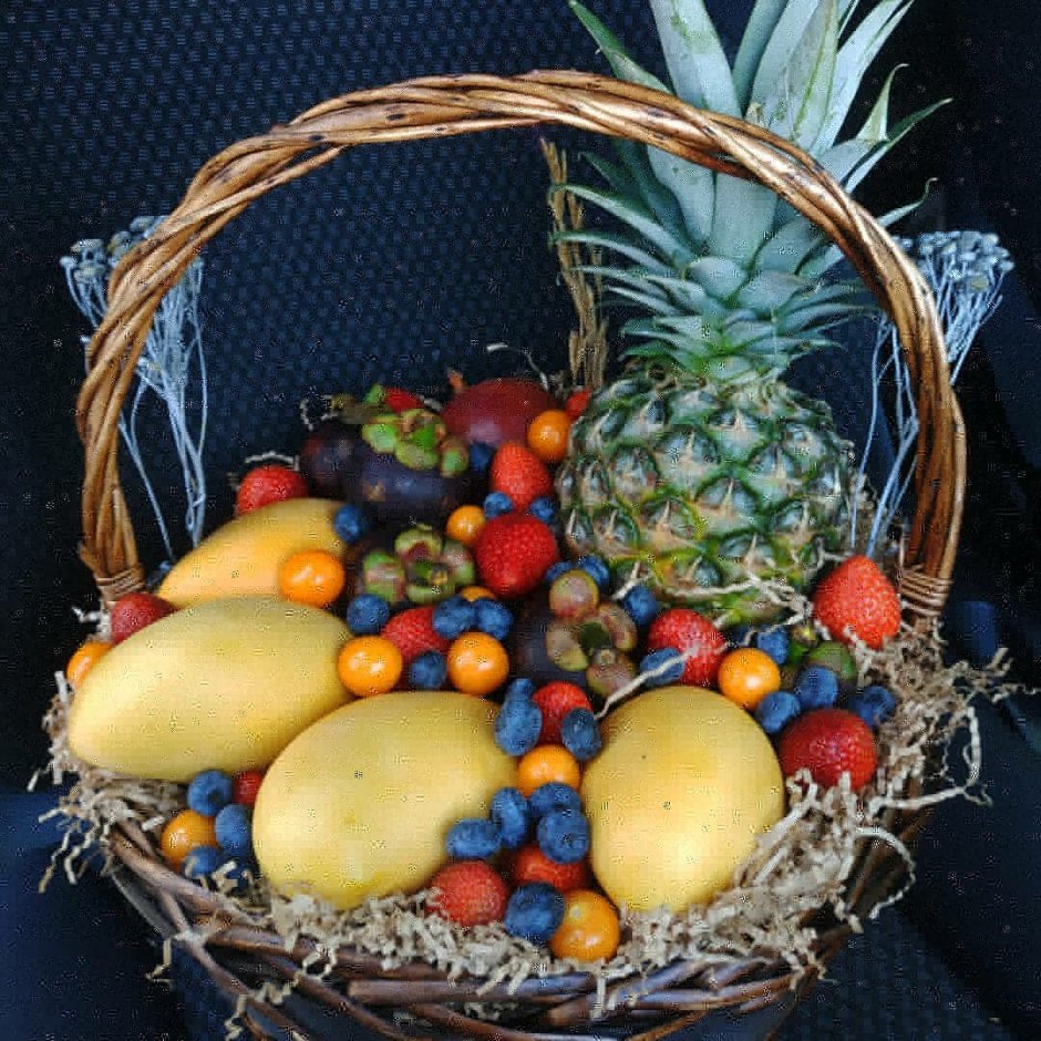Корзина с фруктами в подарок учителю