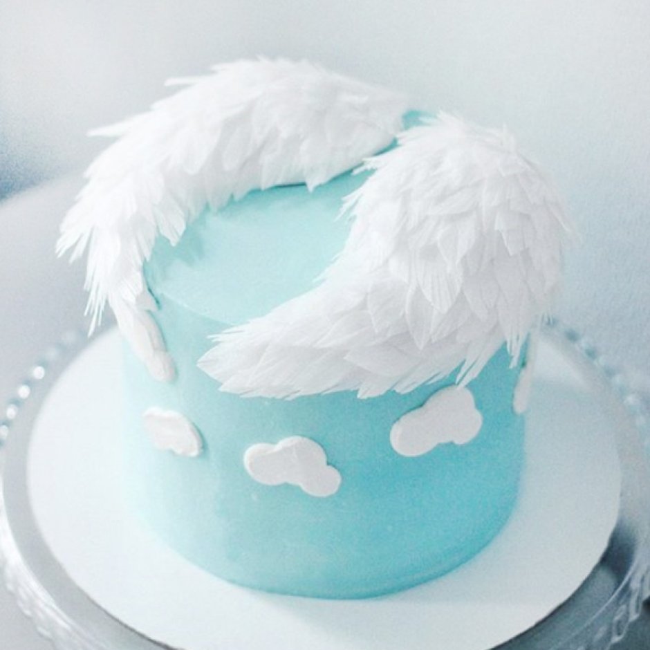 Торт с ангельскими крыльями