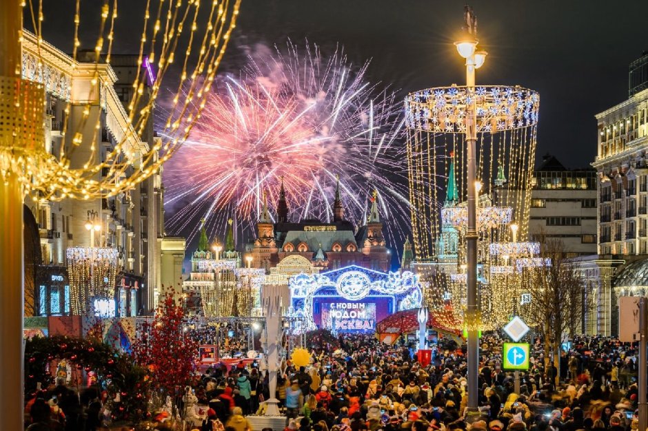 Новогодняя елка в Киеве 2021