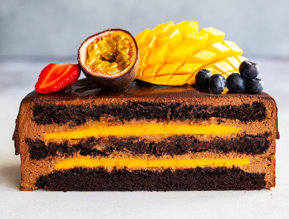 Торт шоколад манго маракуйя