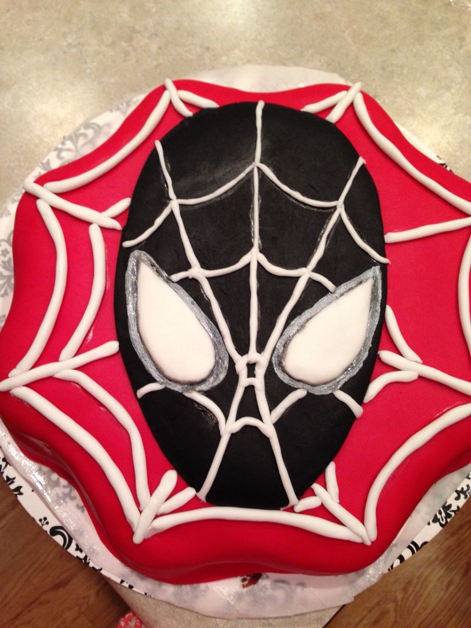 Торт человек паук маска