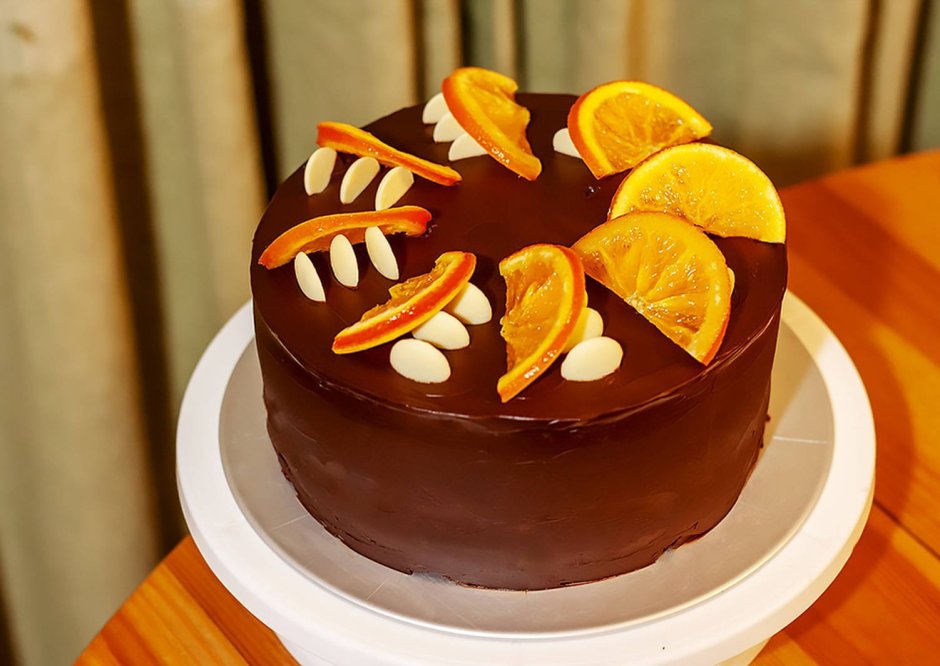 Муссовый шоколадный торт мандарин