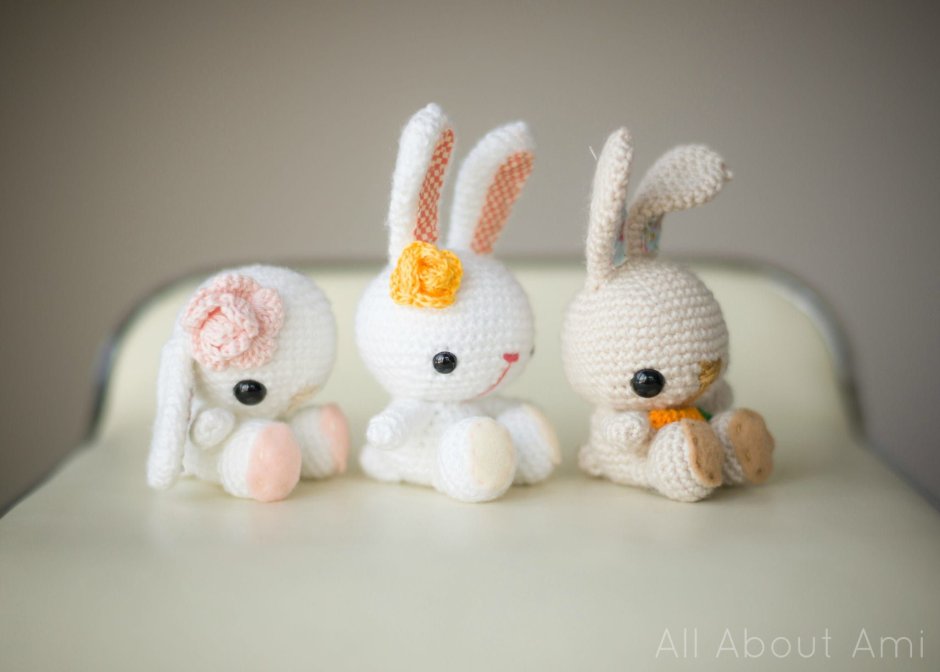 Bunny Family (Amigurumi Crochet pdf pattern by aquariwool)