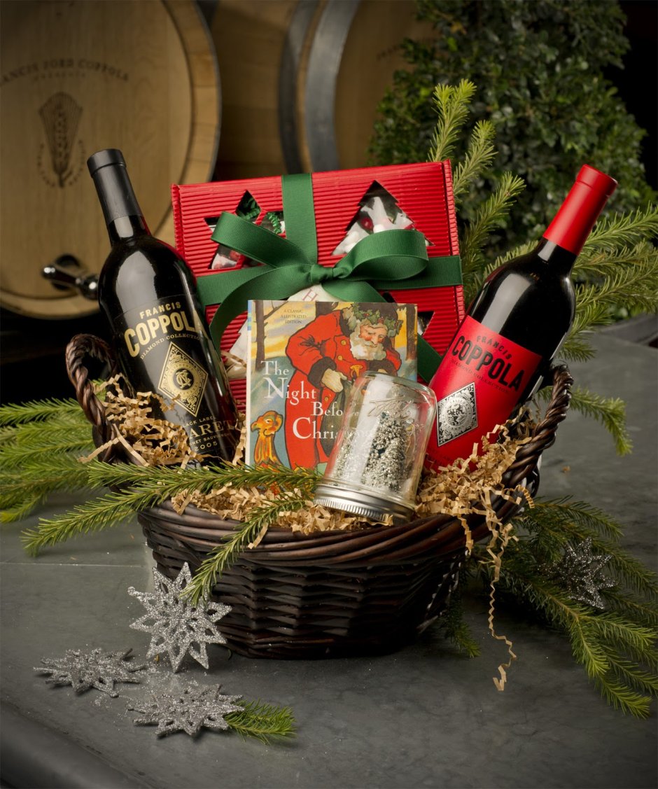 Упаковать вино в подарок