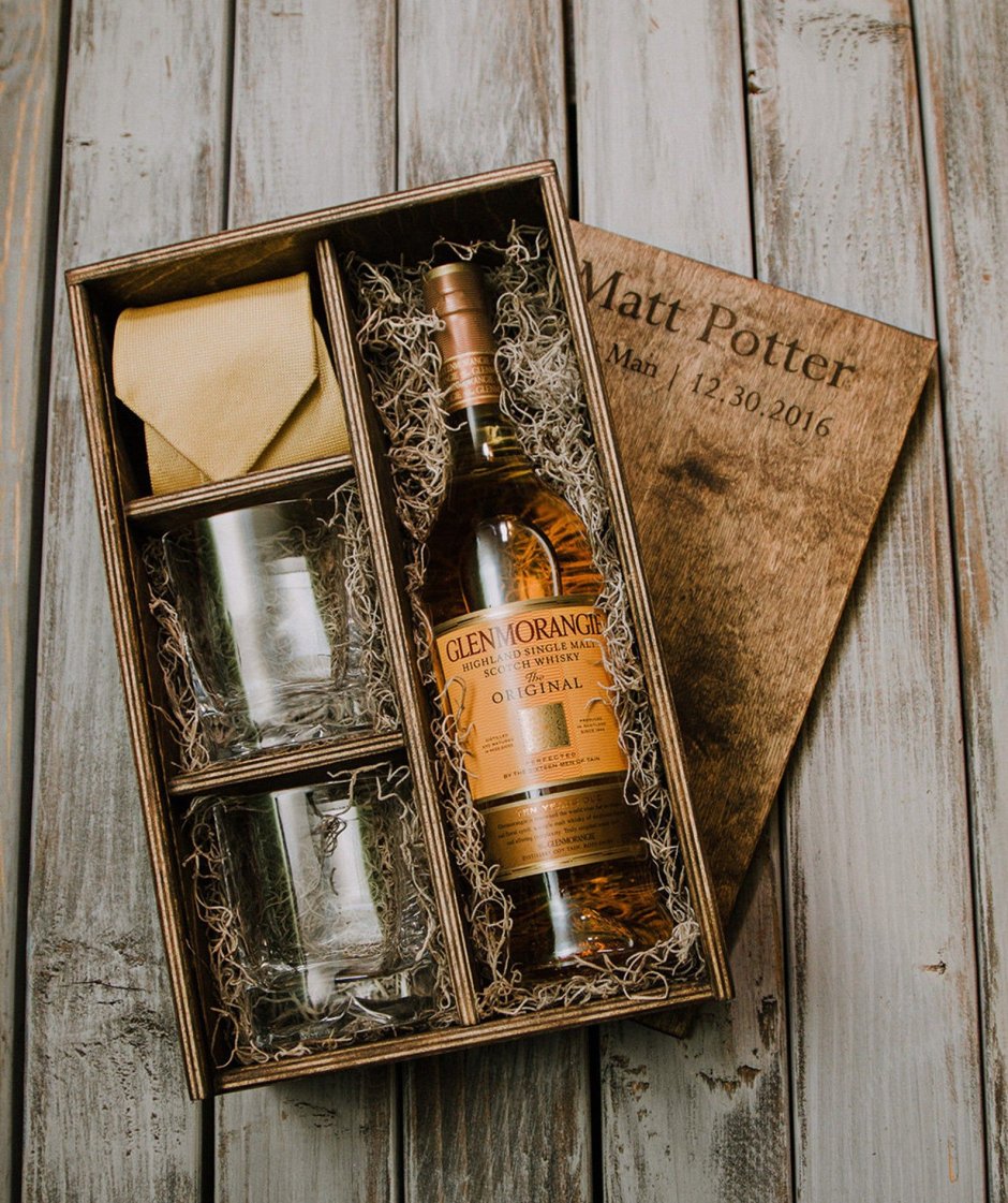 Деревянная коробка для алкоголя