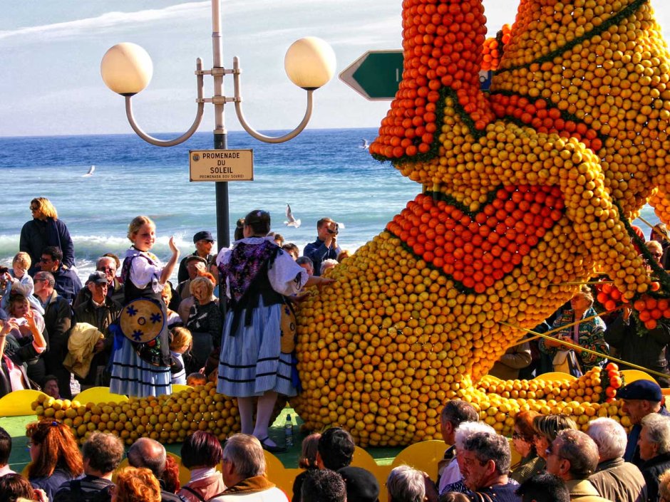 Карнавал Лимонов в Ментоне