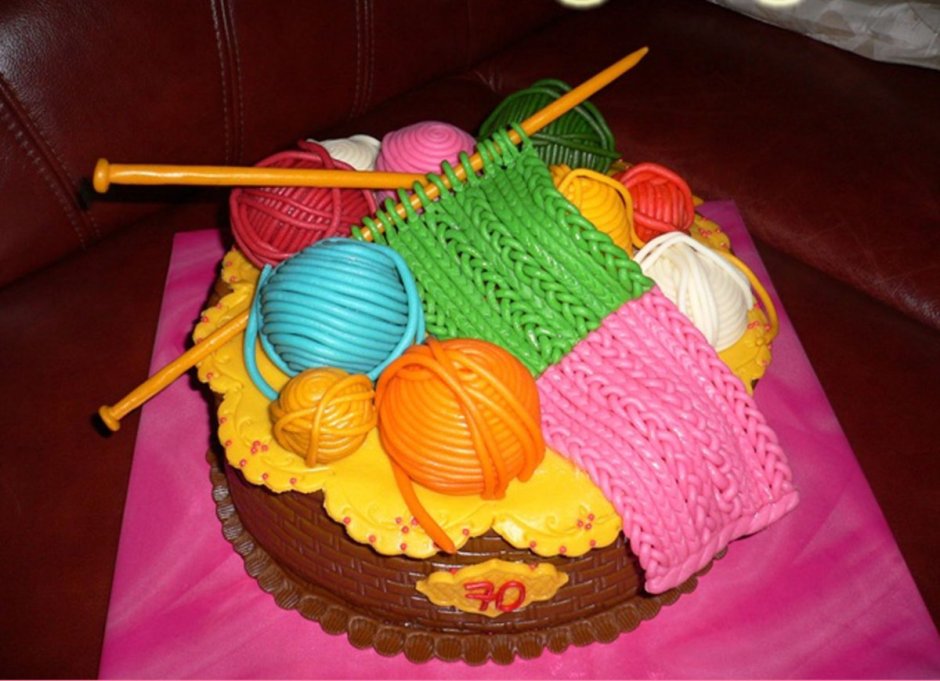 Декор торта для вязальщицы