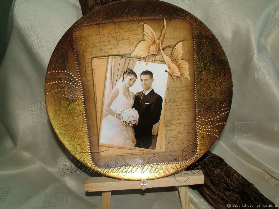 Тарелка со свадебной фотографией