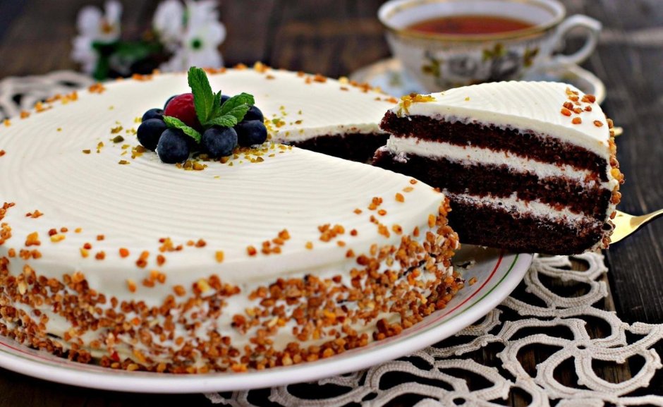 Черничный блинный торт