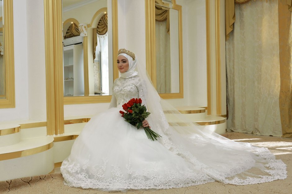 Чеченская свадьба платье