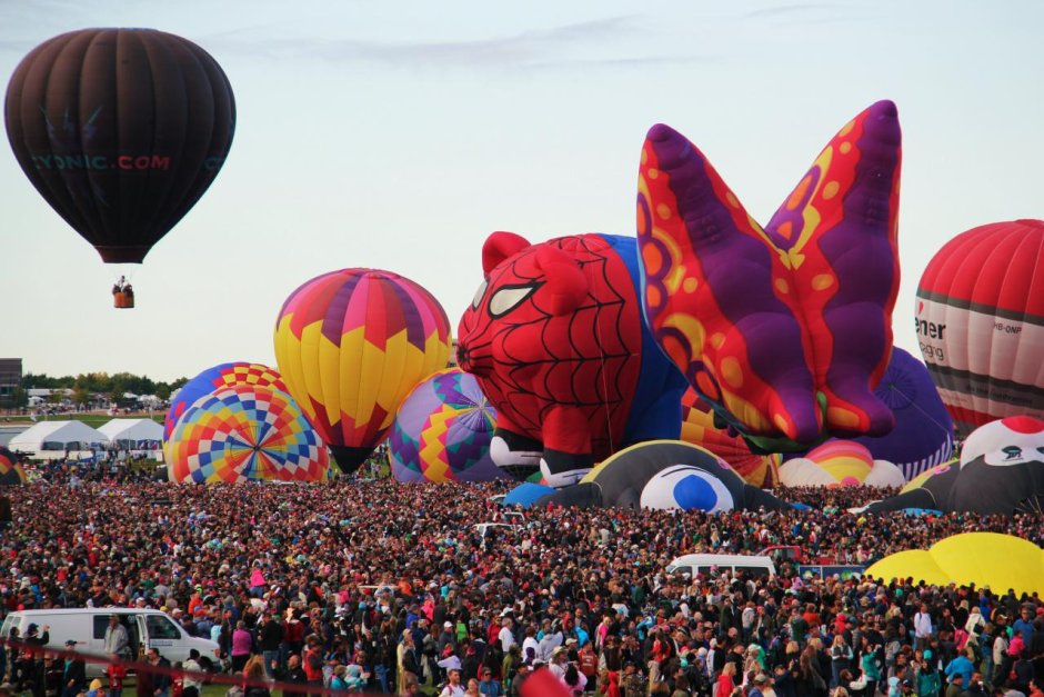 Международный фестиваль воздушных шаров в Альбукерке, Нью-Мексико.