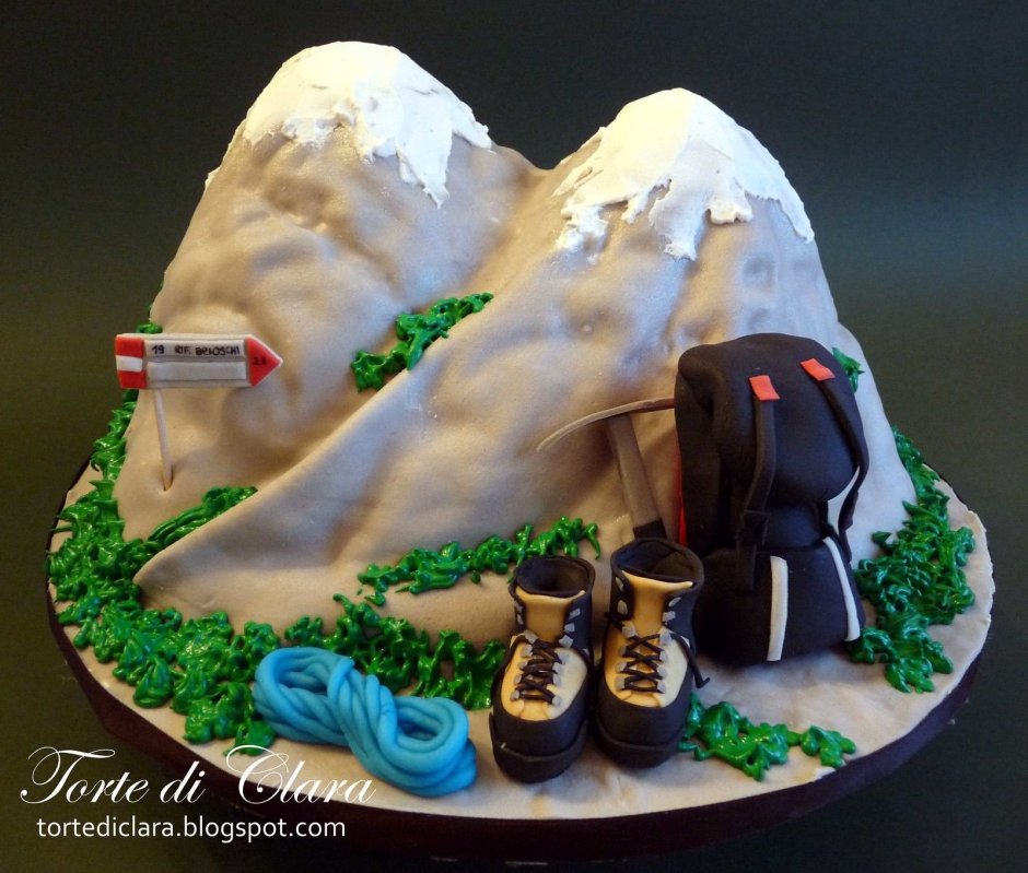 Торт в виде гор