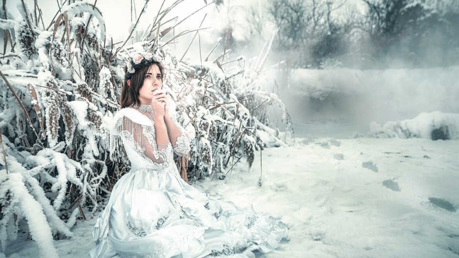 Девушка в белом зима