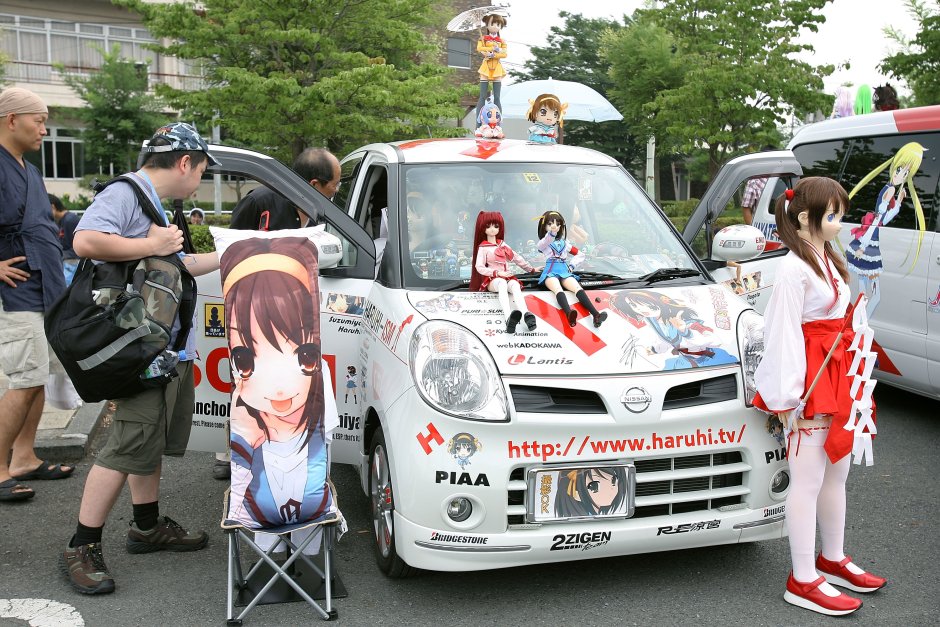 Фестиваль авто с девушками