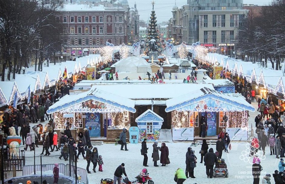 Манежная площадь Санкт-Петербург зимой