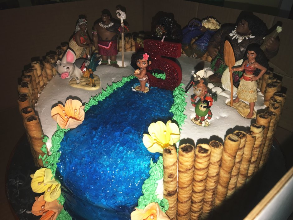 Тортик Моана и Мауи