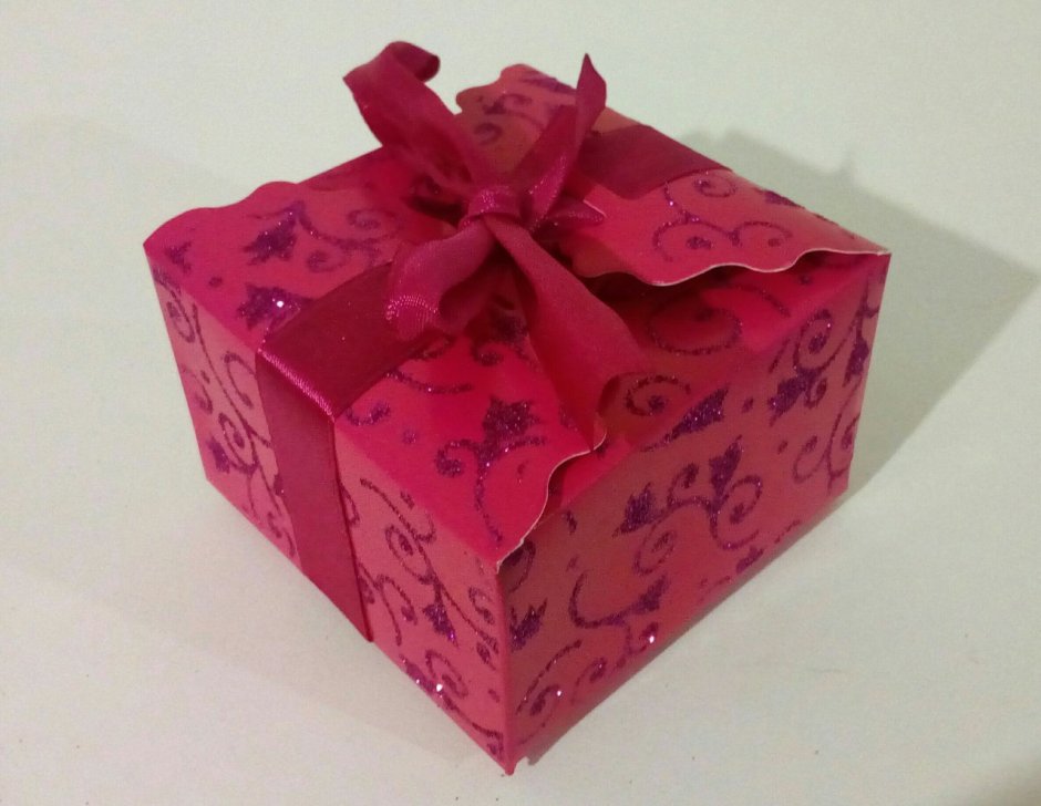 Декор коробки для подарка