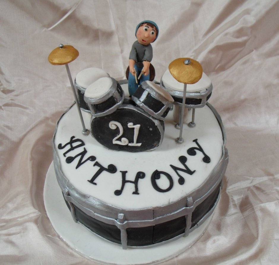 Торт крутой барабанщик
