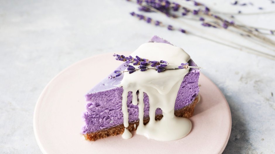 Фиолетовый торт одноярусный