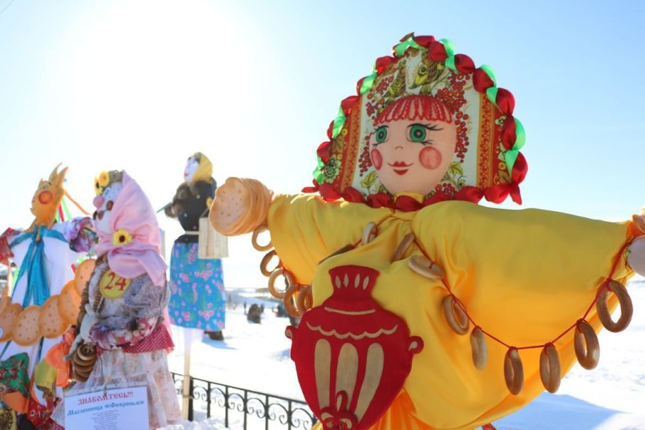 Конкурс масленичных кукол в Калуге