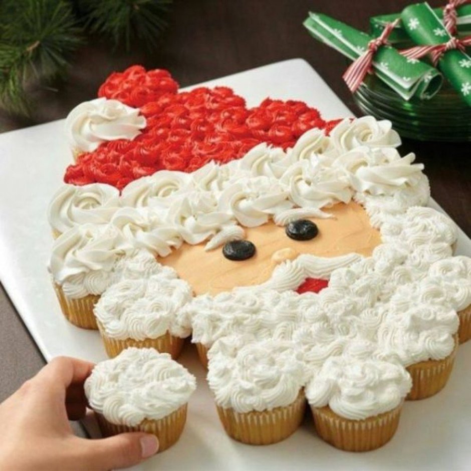 Новогодний торт со снеговиком
