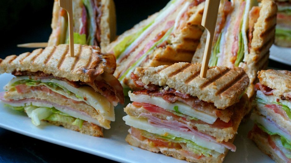 Английский клубный сэндвич