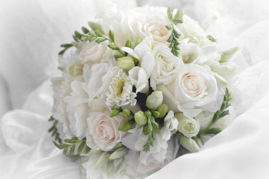 Свадебные цветы белые