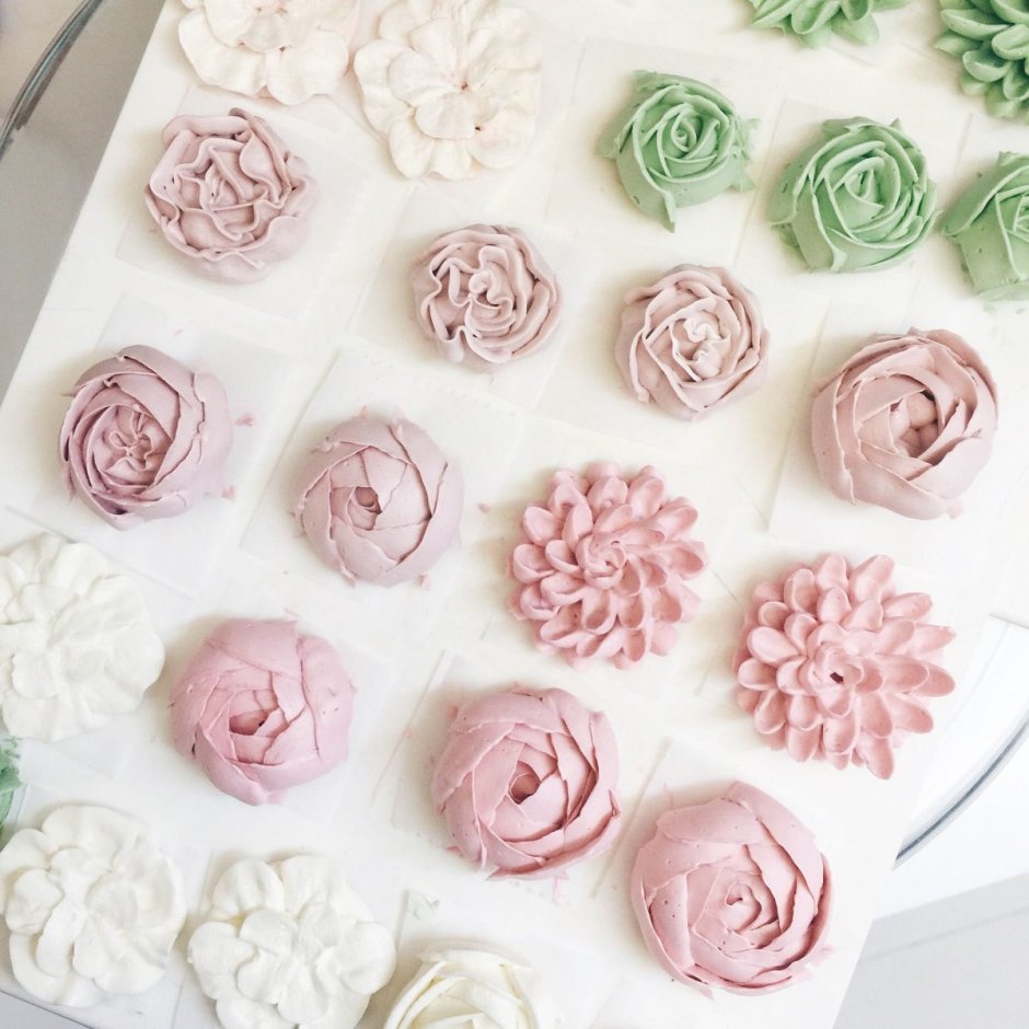 Тортики с кремовыми цветами