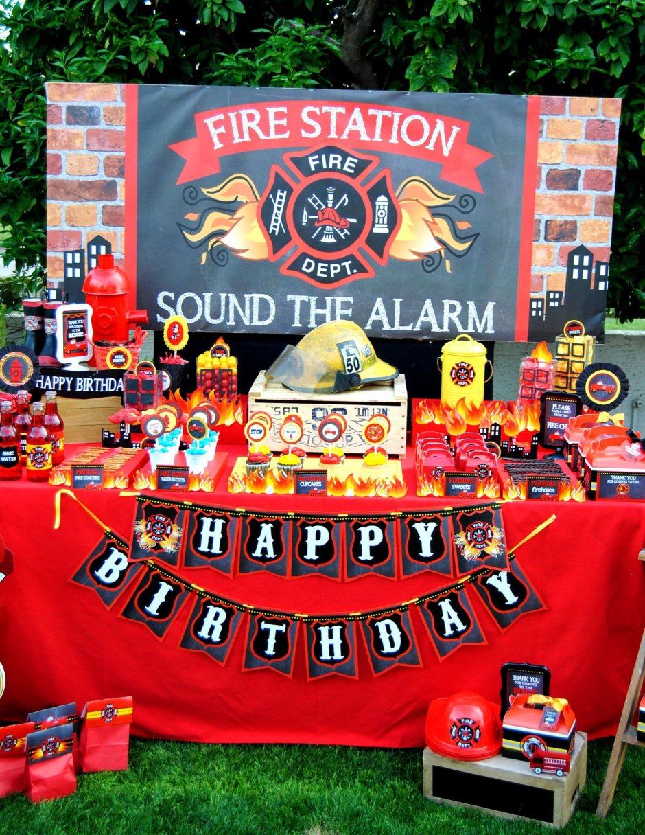 Открытка с днём рождения пожарному