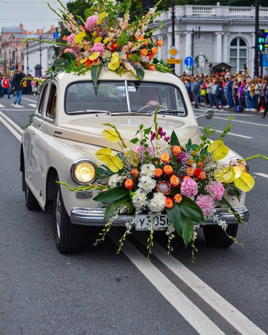 Парад цветов СПБ 2022 В июне на Невском