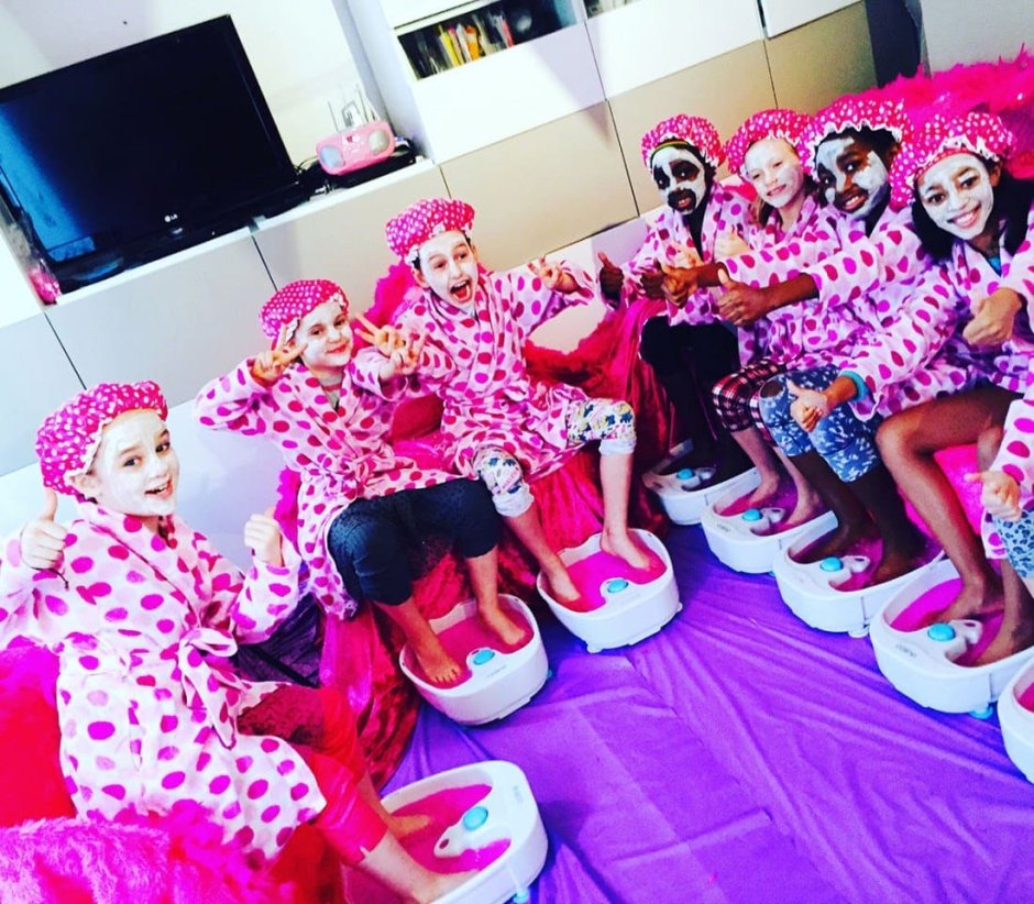 Пижамная вечеринка с шарами