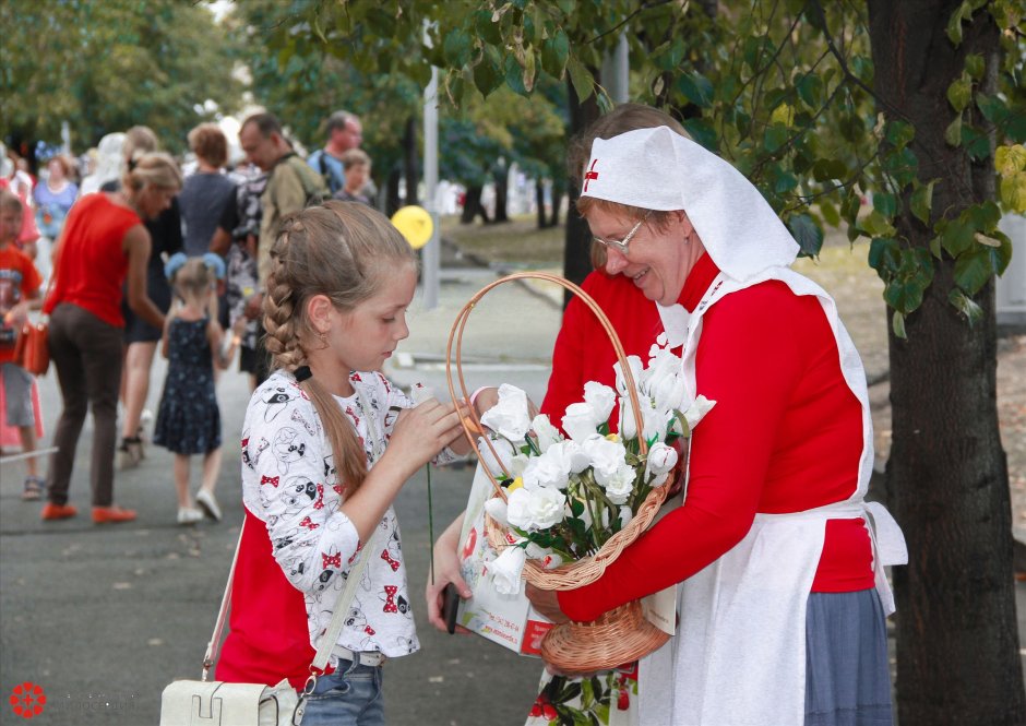 В Екатеринбурге фестиваль "дни белого цветка"