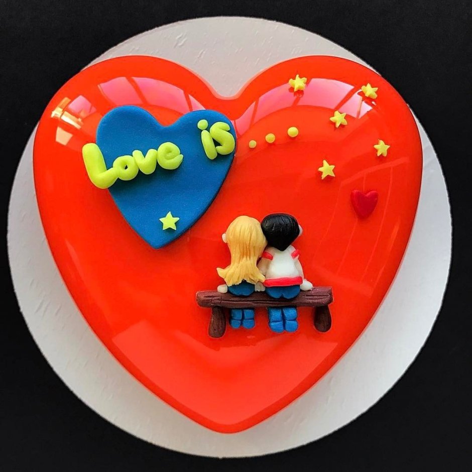 Торт с фотопечатью Love is