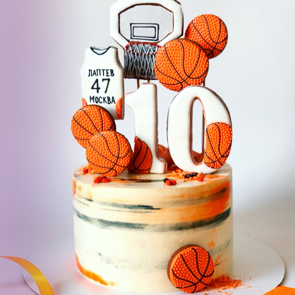 Торт с баскетбольным мячиком