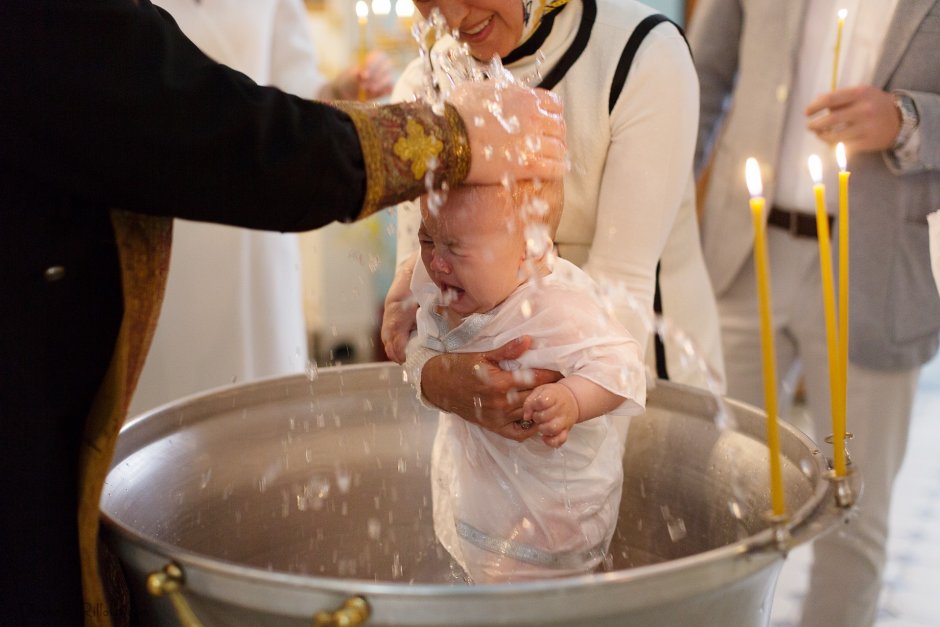 Крещение новорожденного