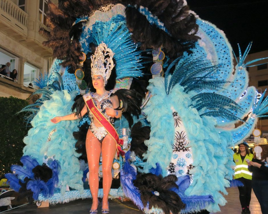 Арты Вали карнавал