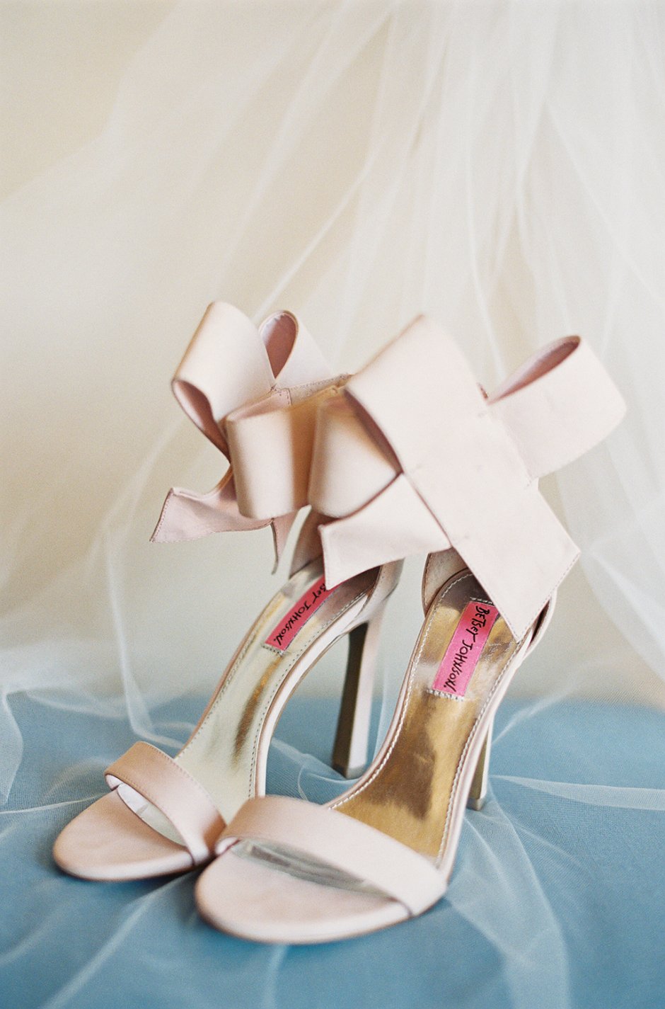 Свадебные туфли нежные